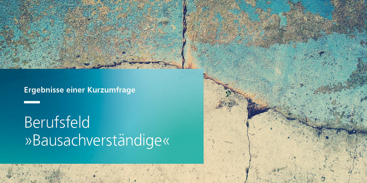 Ein Riss in einer Mauer mit türkisem und beigen Putz | © Pexels auf Pixabay
